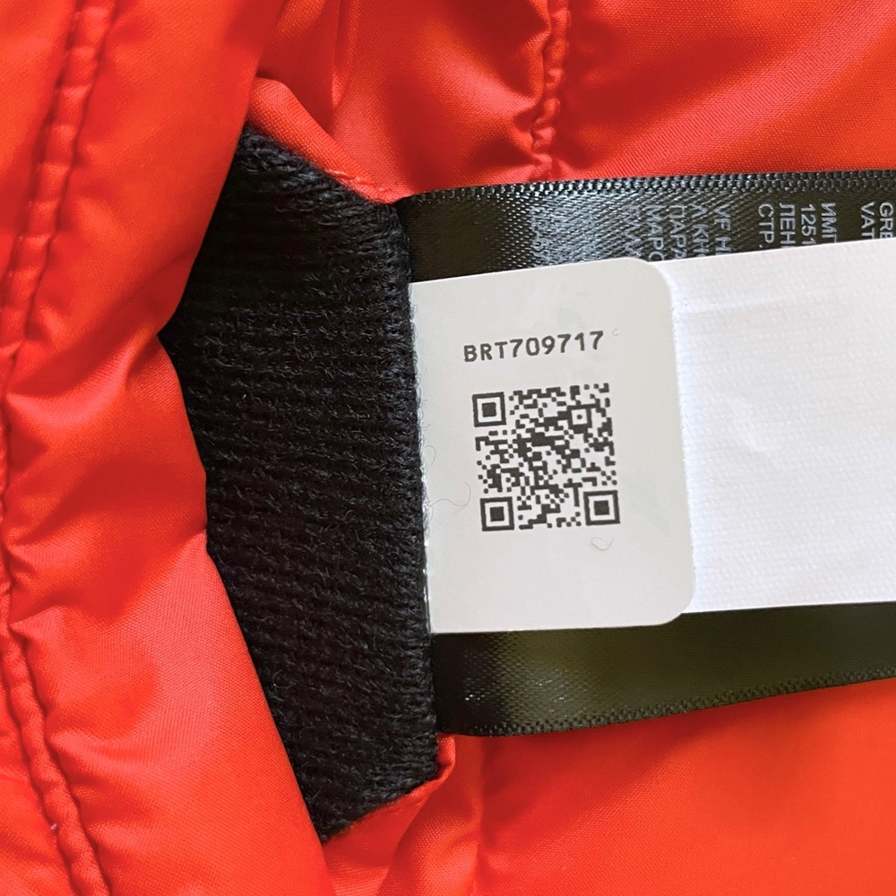 The North Face Boys’ Reversible Perrito Jacket - Picture 7 of 9